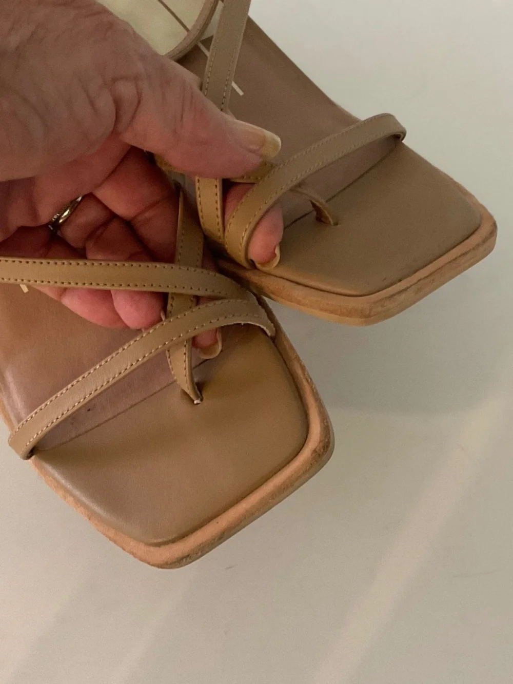 DOLCE VITA Gemini Ankle Strap Wedge Sandal in Tan/Nude Size 6 NEW